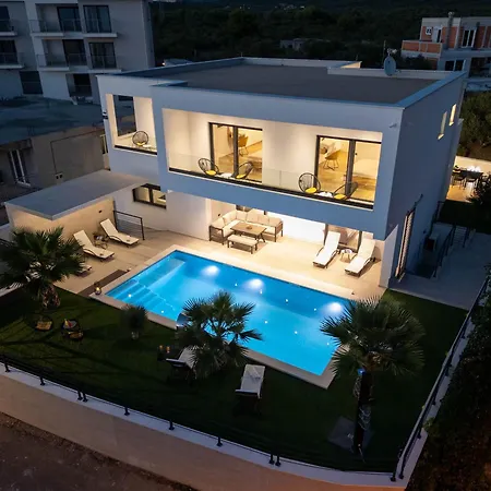 Golden Shine-primosten فيلة