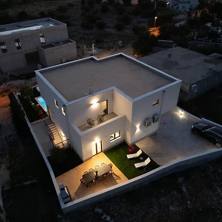 فيلة Golden Shine-primosten *