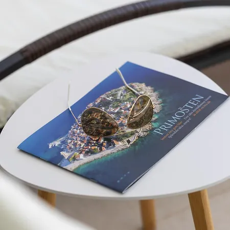 Golden Shine-primosten Villa *