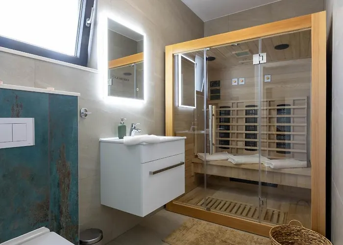 Golden Shine-primosten * Primošten