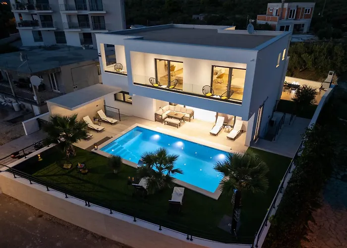 Golden Shine-primosten Villa