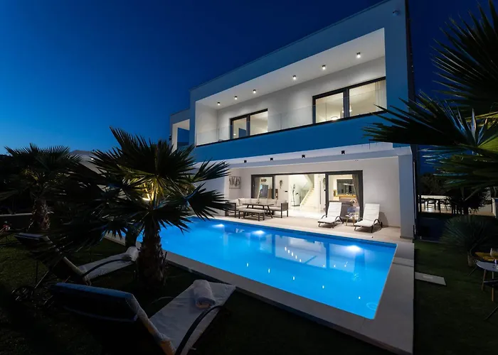 Golden Shine-primosten Villa *