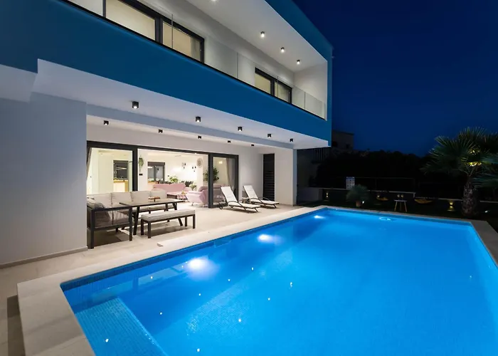 Golden Shine-primosten Villa